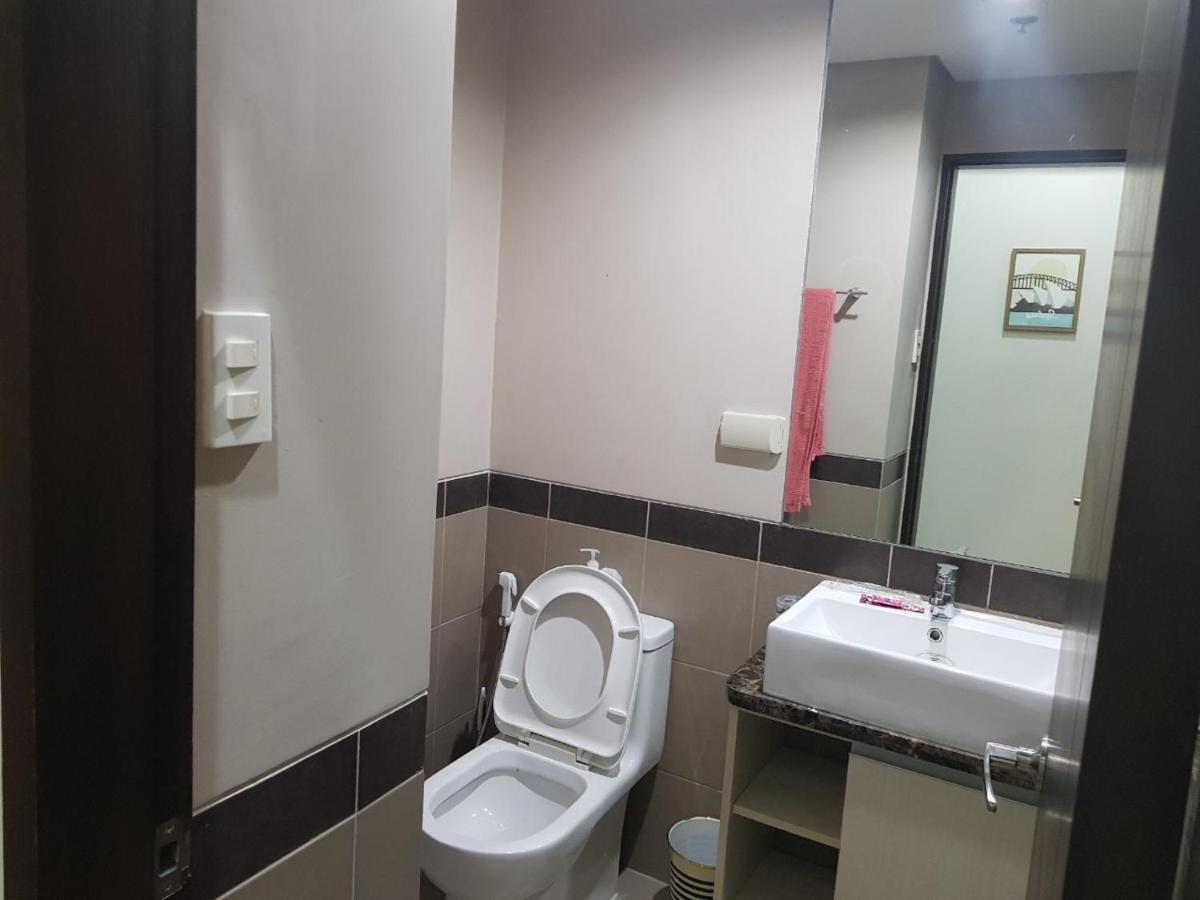 Admiral Baysuites Manila